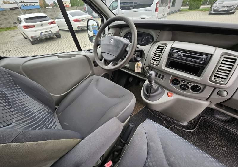 Renault TRAFIC 2.0 DCI 90 COMBI L2H1 / SPROWADZONY - Microbuz, Transport persoane: Foto 4 Renault TRAFIC 2.0 DCI 90 COMBI L2H1 / SPROWADZONY - Microbuz, Transport persoane: Foto 4