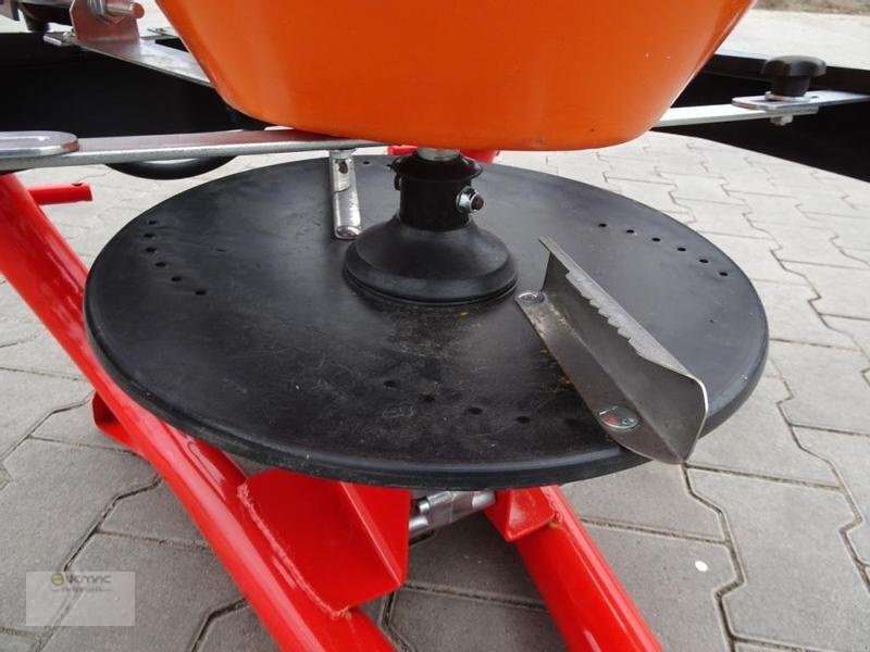 Sararita nou Dexwal 400H Salzstreuer Streuer Traktor Winter hydraulische Öffnung: Foto 11 Sararita nou Dexwal 400H Salzstreuer Streuer Traktor Winter hydraulische Öffnung: Foto 11