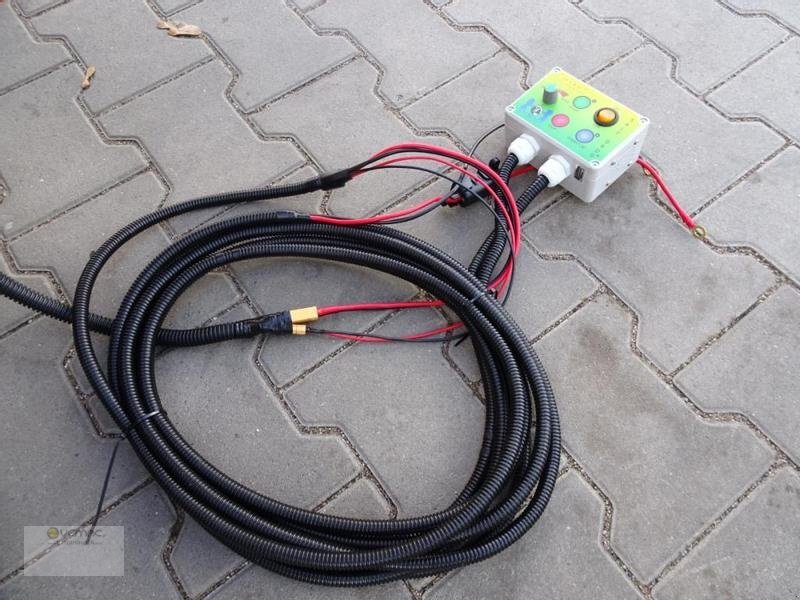 Sararita nou Dexwal Salt Drog 100 Liter Streuer ATV Radlader PKW Elektro NEU: Foto 10 Sararita nou Dexwal Salt Drog 100 Liter Streuer ATV Radlader PKW Elektro NEU: Foto 10