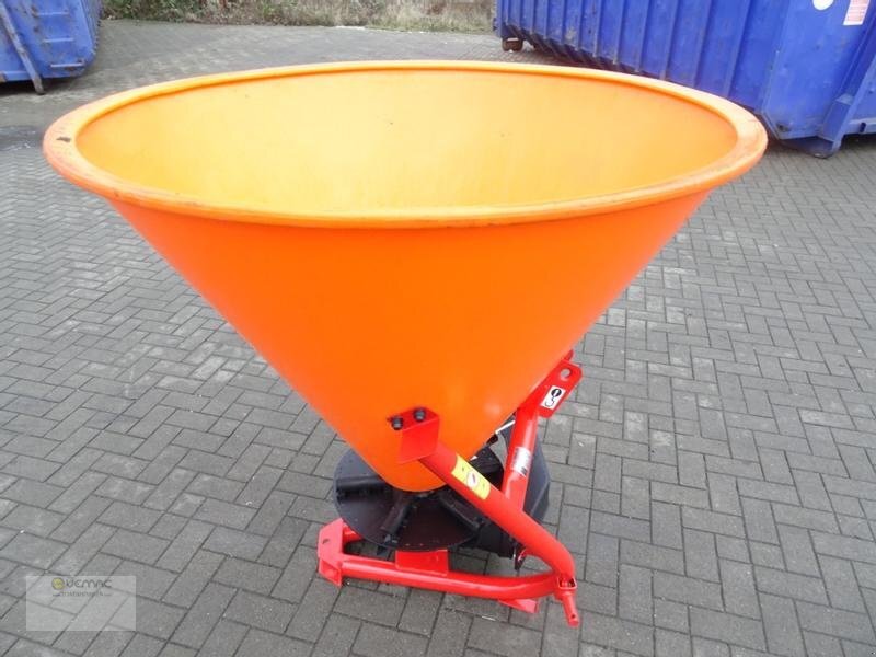 Dexwal Salzstreuer Düngerstreuer Streuer Trichterstreuer 400 Liter - Sararita: Foto 1 Dexwal Salzstreuer Düngerstreuer Streuer Trichterstreuer 400 Liter - Sararita: Foto 1