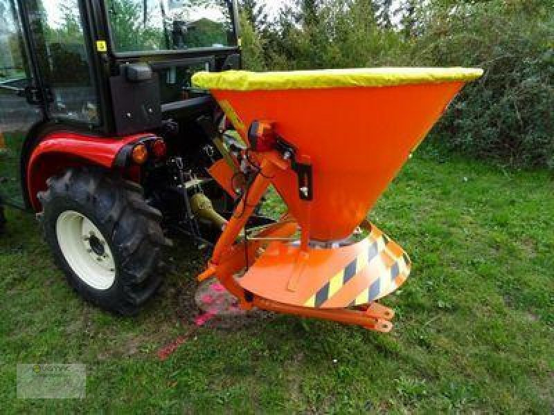 Vemac Trichterstreuer Profi 650 Liter hydraulisch, Düngerstreuer Salzstreuer Streuer - Imprastietor îngrăşăminte: Foto 1 Vemac Trichterstreuer Profi 650 Liter hydraulisch, Düngerstreuer Salzstreuer Streuer - Imprastietor îngrăşăminte: Foto 1