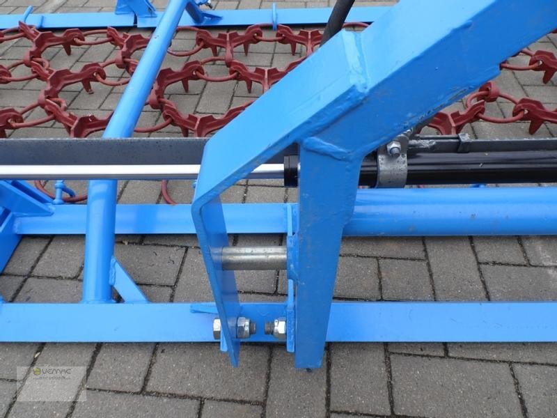 Grapa de pajiste nou Vemac Wiesenschleppe Schleppe Egge 4m 4-reihig hydraulisch NEU: Foto 14 Grapa de pajiste nou Vemac Wiesenschleppe Schleppe Egge 4m 4-reihig hydraulisch NEU: Foto 14
