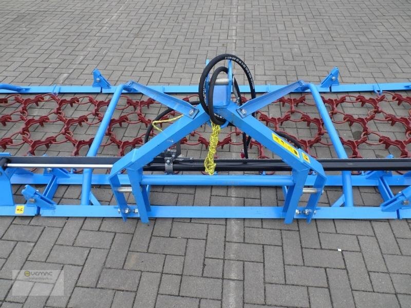 Grapa de pajiste nou Vemac Wiesenschleppe Schleppe Egge 4m 4-reihig hydraulisch NEU: Foto 12 Grapa de pajiste nou Vemac Wiesenschleppe Schleppe Egge 4m 4-reihig hydraulisch NEU: Foto 12