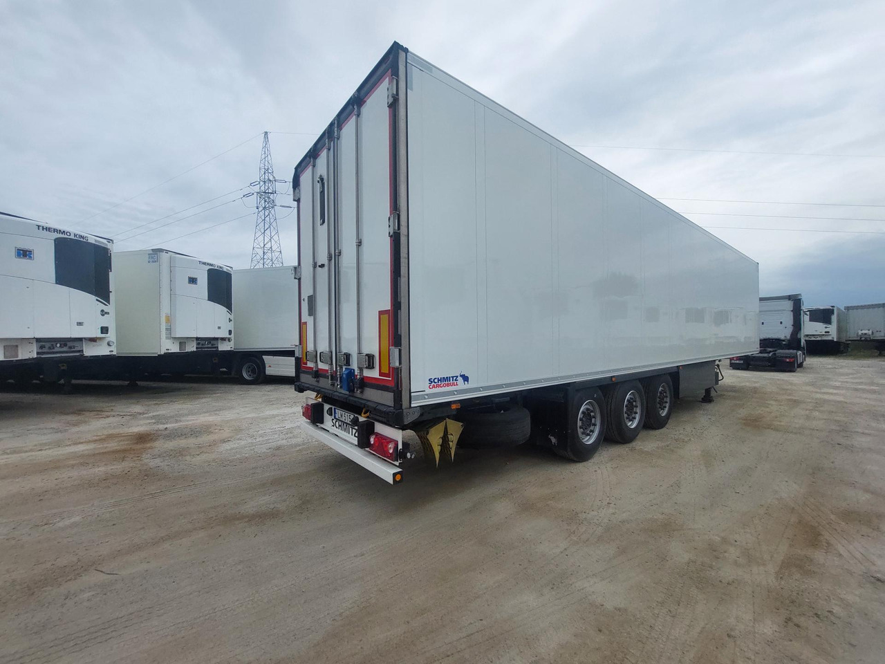 2018 Schmitz Cargobull SKO Double Deck FP 60 ThermoKing SLXi 300 Lifting Axle - Semiremorcă frigider: Foto 3 2018 Schmitz Cargobull SKO Double Deck FP 60 ThermoKing SLXi 300 Lifting Axle - Semiremorcă frigider: Foto 3