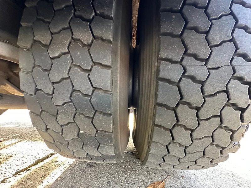 Camion cu macara MAN 19.272 F90 / NL TRUCK / 4X2 / EURO1 / ATLAS AK140.1-6,2/1 / MANUAL / FIRST OWNER: Foto 9 Camion cu macara MAN 19.272 F90 / NL TRUCK / 4X2 / EURO1 / ATLAS AK140.1-6,2/1 / MANUAL / FIRST OWNER: Foto 9