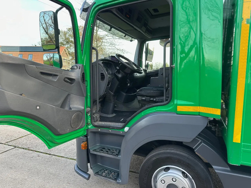 Mercedes-Benz Atego 1018 / NL TRUCK / AIRCO / BOX+LIFT+SIDE DOOR / AUTOMATIC - Camion furgon: Foto 4 Mercedes-Benz Atego 1018 / NL TRUCK / AIRCO / BOX+LIFT+SIDE DOOR / AUTOMATIC - Camion furgon: Foto 4