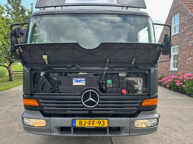 Mercedes-Benz Atego 815 / NL TRUCK / EURO 2 / BOX + LIFT / LOW KM / GOOD CONDITION / 7,5t - Camion furgon: Foto 3 Mercedes-Benz Atego 815 / NL TRUCK / EURO 2 / BOX + LIFT / LOW KM / GOOD CONDITION / 7,5t - Camion furgon: Foto 3