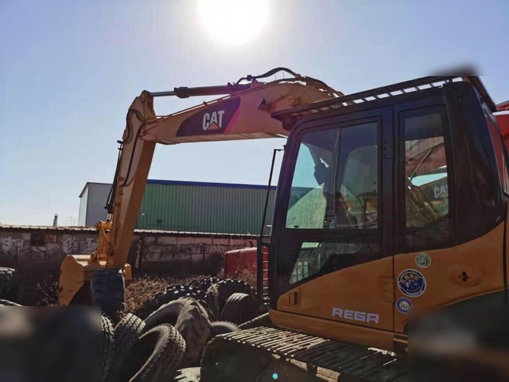 CATERPILLAR 315DL - Excavator pe şenile: Foto 1 CATERPILLAR 315DL - Excavator pe şenile: Foto 1