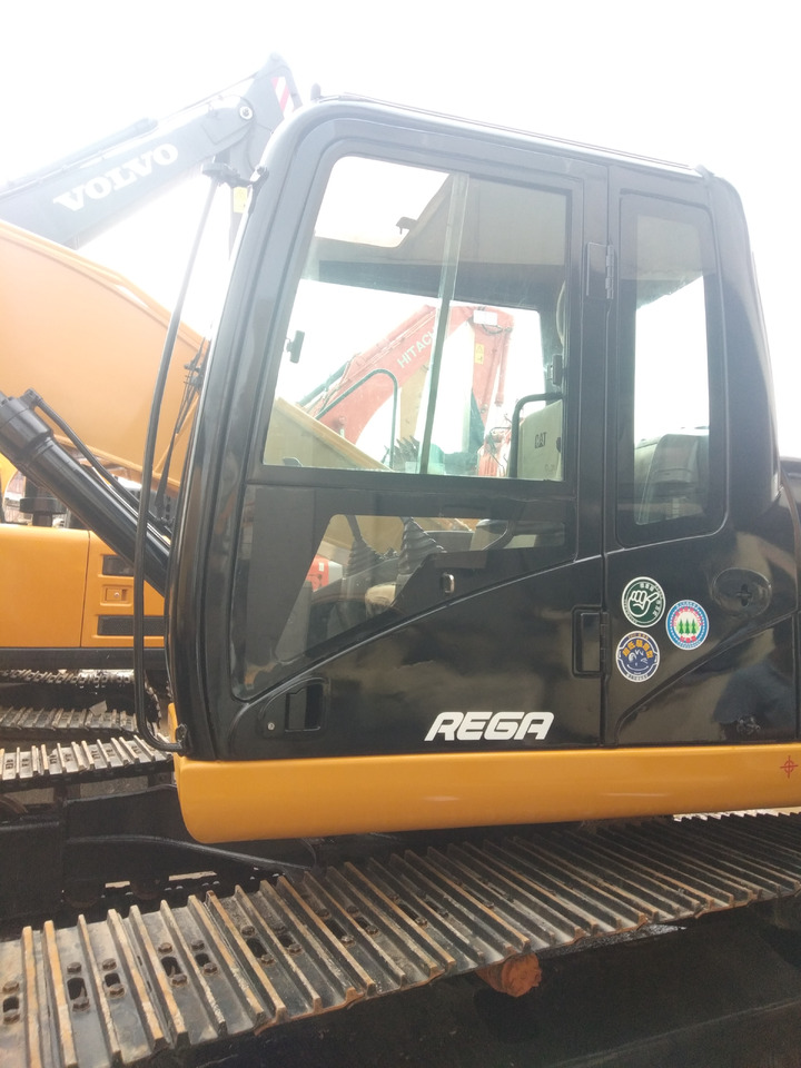 CATERPILLAR 323DL - Excavator pe şenile: Foto 3 CATERPILLAR 323DL - Excavator pe şenile: Foto 3