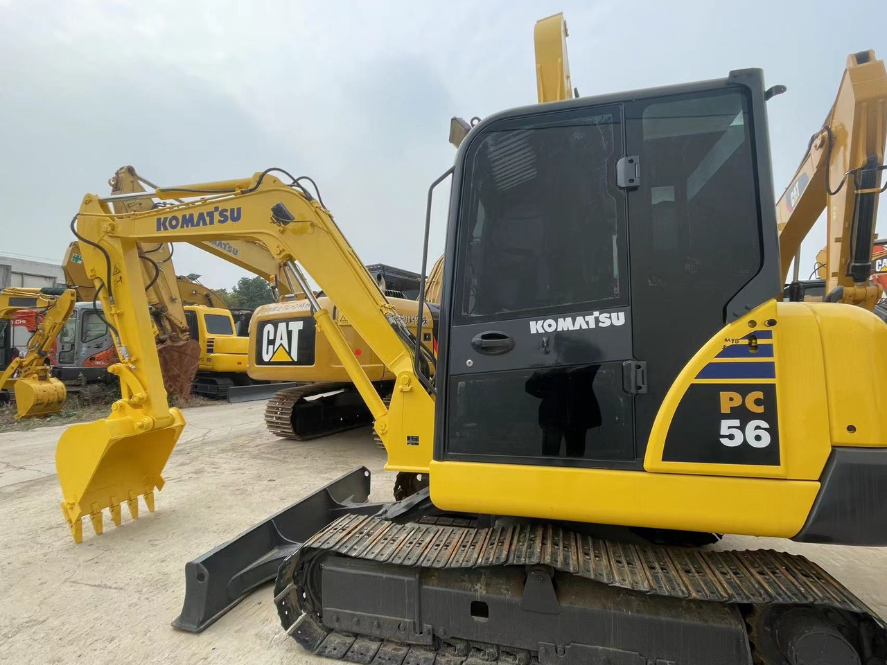 KOMATSU PC56-7 - Utilaje constructii: Foto 1 KOMATSU PC56-7 - Utilaje constructii: Foto 1