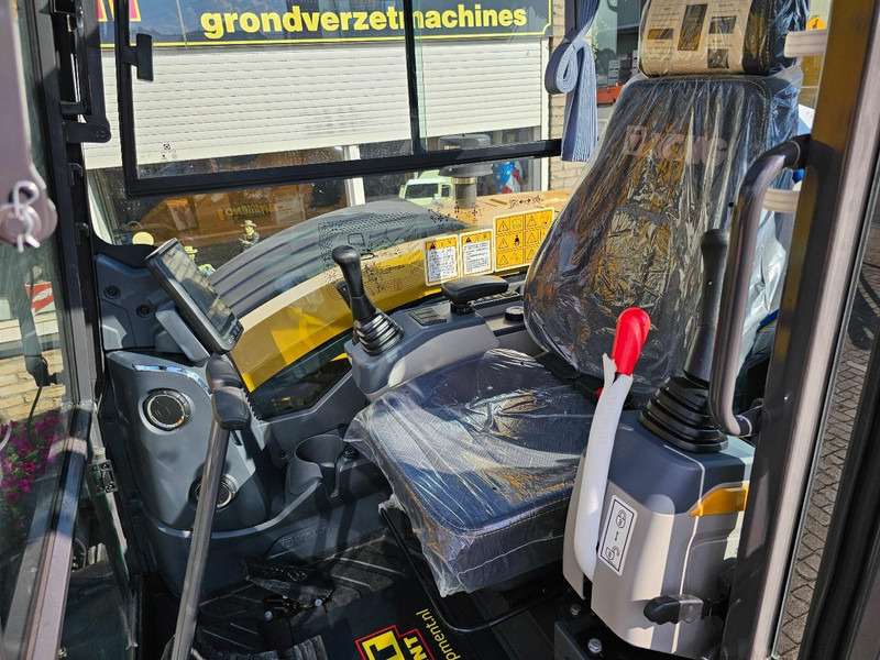 Mini excavator XCMG XE60GA: Foto 13