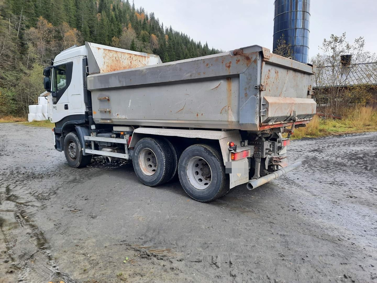 IVECO Stralis 560 - Camion basculantă: Foto 2 IVECO Stralis 560 - Camion basculantă: Foto 2