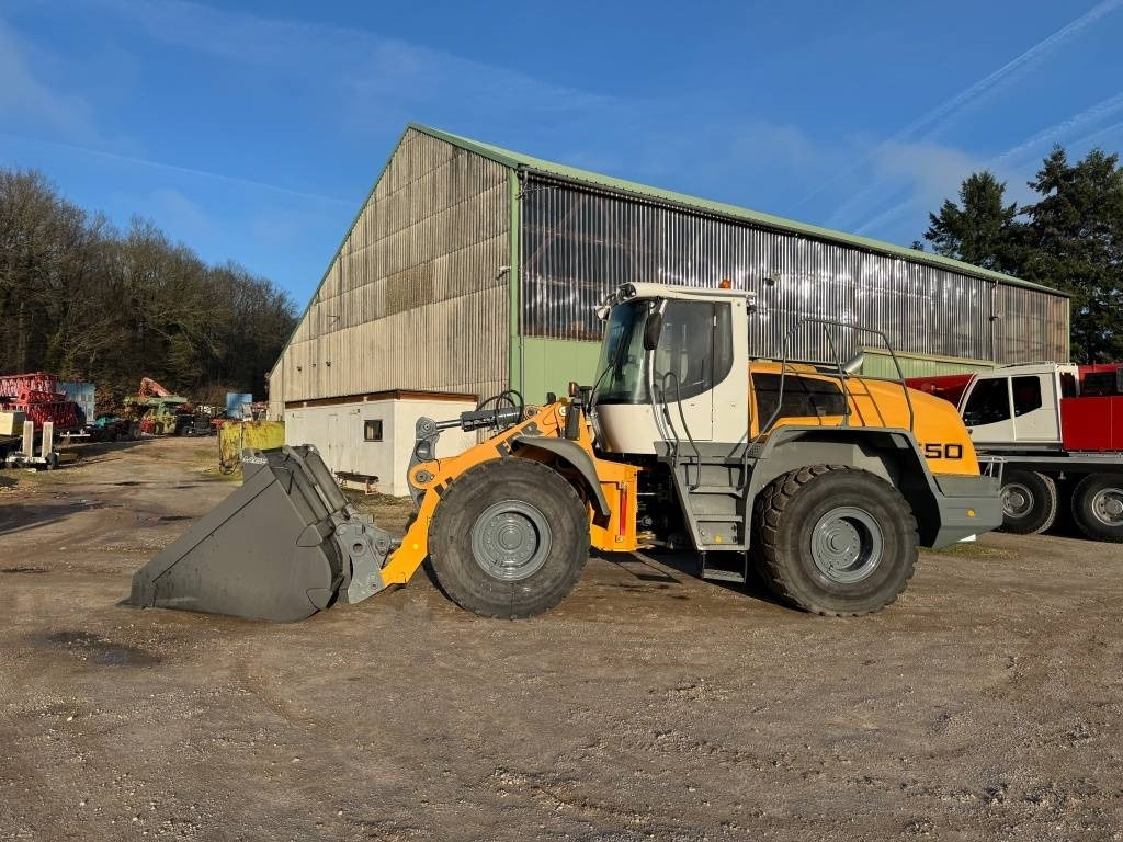 Liebherr L 550 - Încărcător frontal pe pneuri: Foto 3 Liebherr L 550 - Încărcător frontal pe pneuri: Foto 3