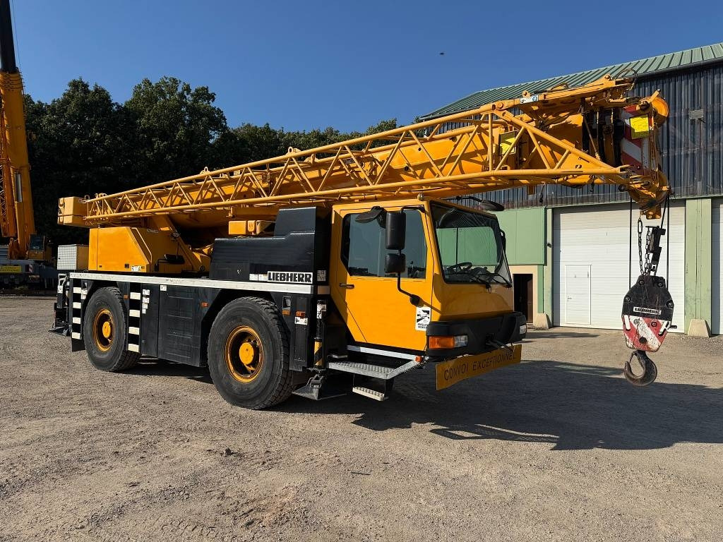 Liebherr LTM 1030-2.1 - Automacara: Foto 1 Liebherr LTM 1030-2.1 - Automacara: Foto 1
