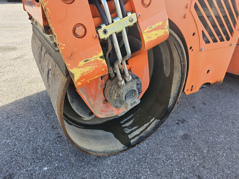 Cilindru compactor mixt BOMAG BW100AC-4: Foto 13 Cilindru compactor mixt BOMAG BW100AC-4: Foto 13
