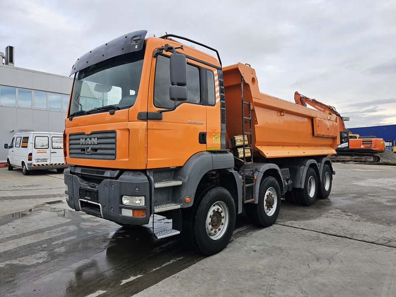 MAN TGA35.440 8x6 - Camion basculantă: Foto 1 MAN TGA35.440 8x6 - Camion basculantă: Foto 1