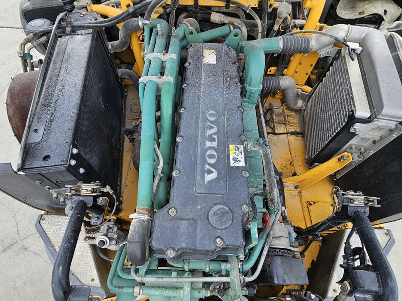 Camion articulat VOLVO A35D: Foto 23