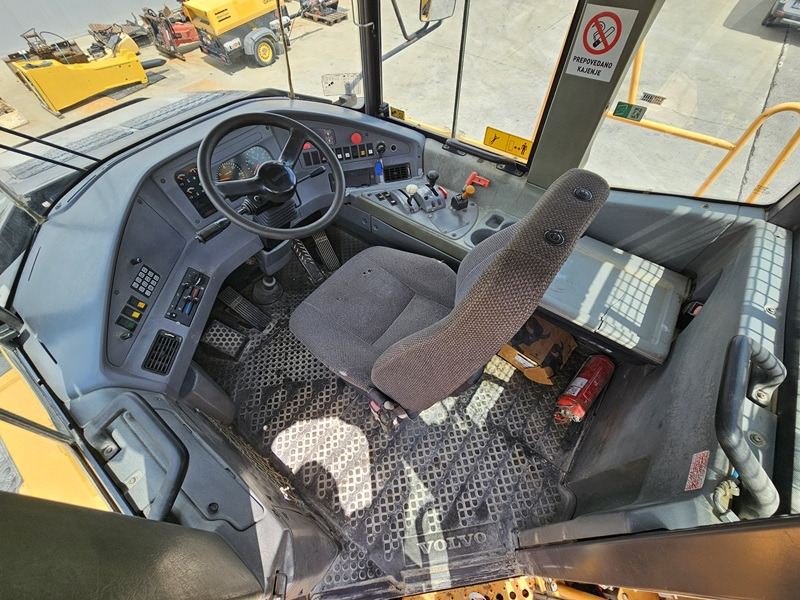 Camion articulat VOLVO A35D: Foto 9