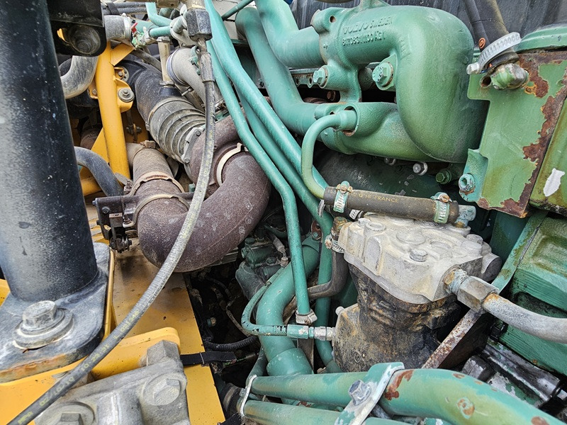 Camion articulat VOLVO A35D: Foto 24