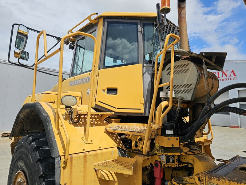 Camion articulat VOLVO A35D: Foto 8