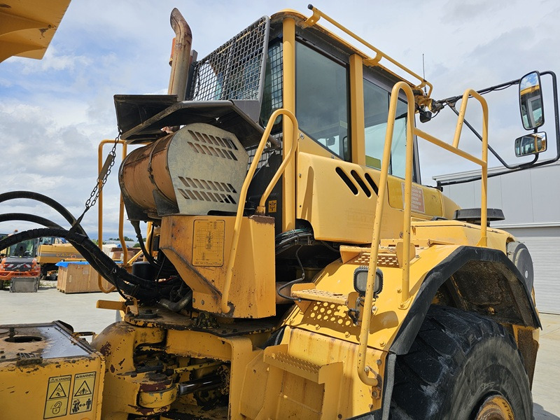 Camion articulat VOLVO A35D: Foto 7