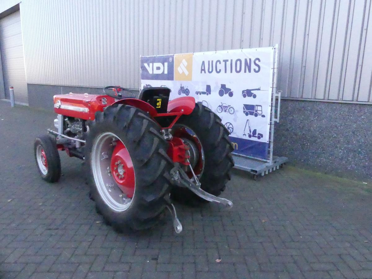 Massey-Ferguson 135 - Tractor agricol: Foto 5 Massey-Ferguson 135 - Tractor agricol: Foto 5