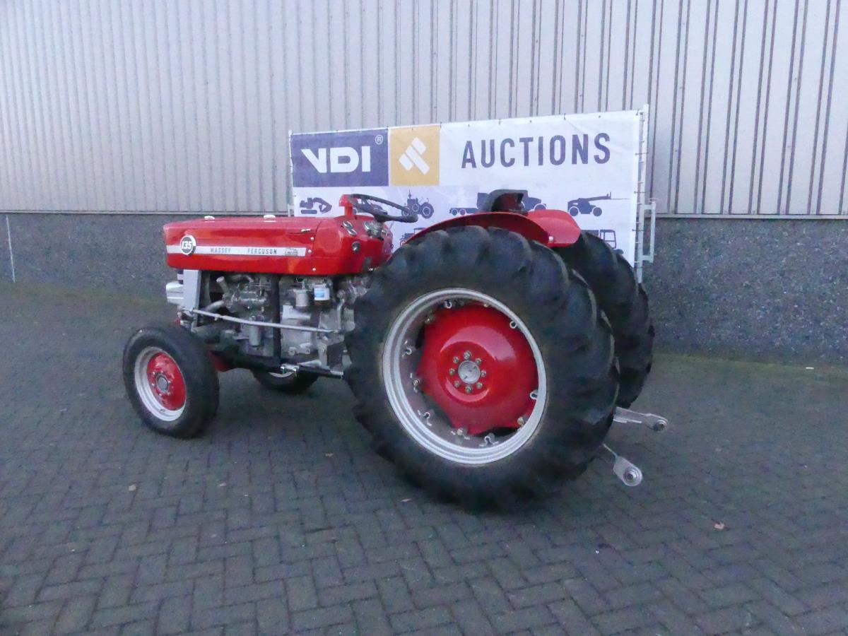 Massey-Ferguson 135 Vinyard - Tractor agricol: Foto 4 Massey-Ferguson 135 Vinyard - Tractor agricol: Foto 4