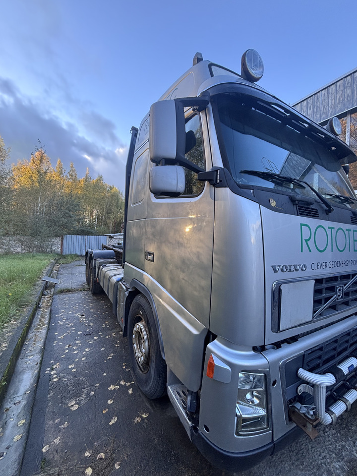 VOLVO FH16 - 580 - Camion cu cârlig: Foto 2 VOLVO FH16 - 580 - Camion cu cârlig: Foto 2