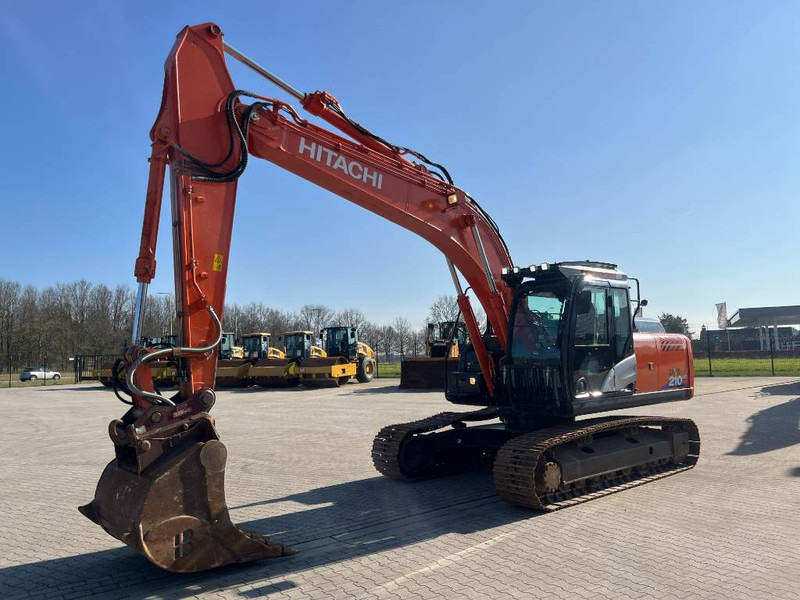 Hitachi ZX 210 LC-6 - Excavator pe şenile: Foto 1 Hitachi ZX 210 LC-6 - Excavator pe şenile: Foto 1