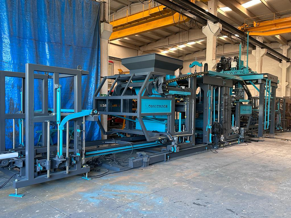 Constmach Machine à Fabriquer des Briquettes BS-30 (Machine à Fabriquer des Blocs de Béton) - Vibropresa: Foto 2 Constmach Machine à Fabriquer des Briquettes BS-30 (Machine à Fabriquer des Blocs de Béton) - Vibropresa: Foto 2