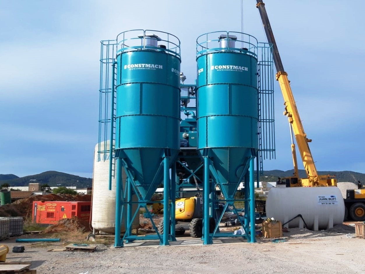Constmach Zement Silo mit 50 Tonnen Kapazität - Siloz ciment: Foto 1 Constmach Zement Silo mit 50 Tonnen Kapazität - Siloz ciment: Foto 1