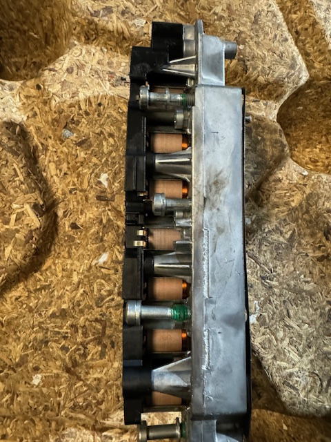 ZF Ventilblock TRAXON Getriebe 0501330550 - Cutie de viteze și piese pentru Camion: Foto 4 ZF Ventilblock TRAXON Getriebe 0501330550 - Cutie de viteze și piese pentru Camion: Foto 4
