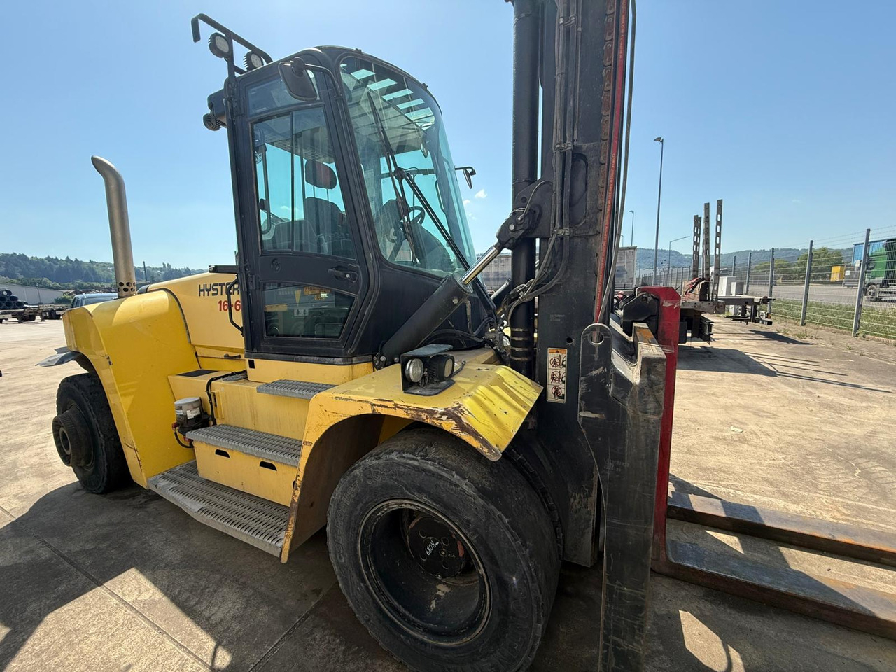 HYSTER 16 XM-6 - Stivuitor diesel: Foto 3 HYSTER 16 XM-6 - Stivuitor diesel: Foto 3
