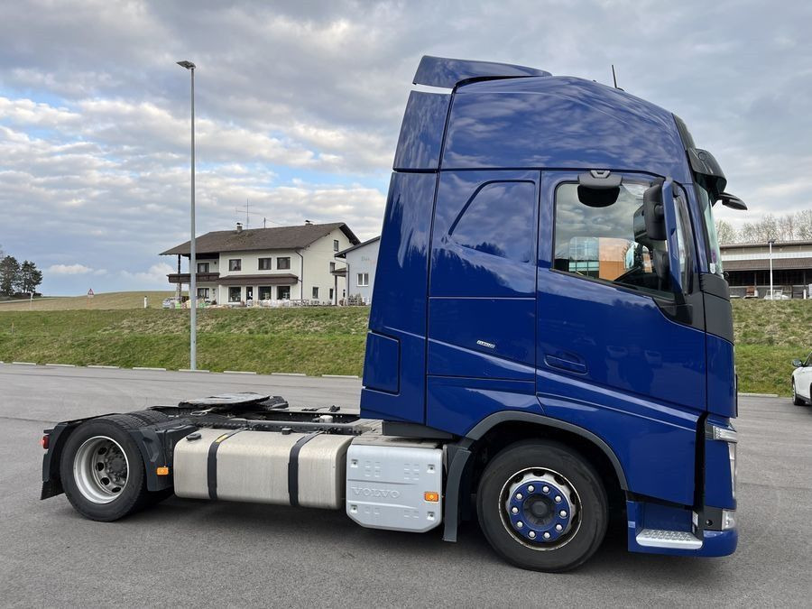 Volvo FH 460XL - Cap tractor: Foto 5 Volvo FH 460XL - Cap tractor: Foto 5