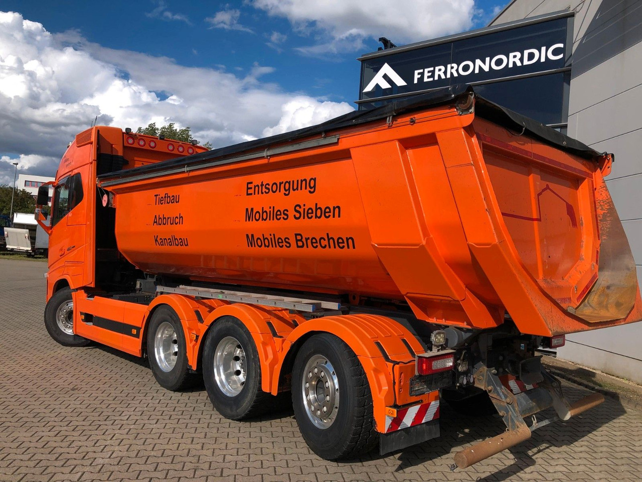 Volvo FH460 8x4 Tridem*Lift+LenkAchse*ALU*AHK*VollLuft - Camion basculantă: Foto 5 Volvo FH460 8x4 Tridem*Lift+LenkAchse*ALU*AHK*VollLuft - Camion basculantă: Foto 5