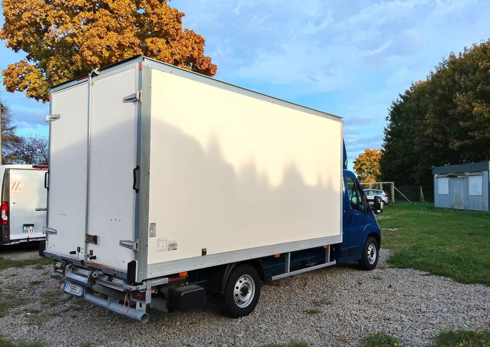 Fiat Ducato - Autoutilitară box: Foto 3 Fiat Ducato - Autoutilitară box: Foto 3