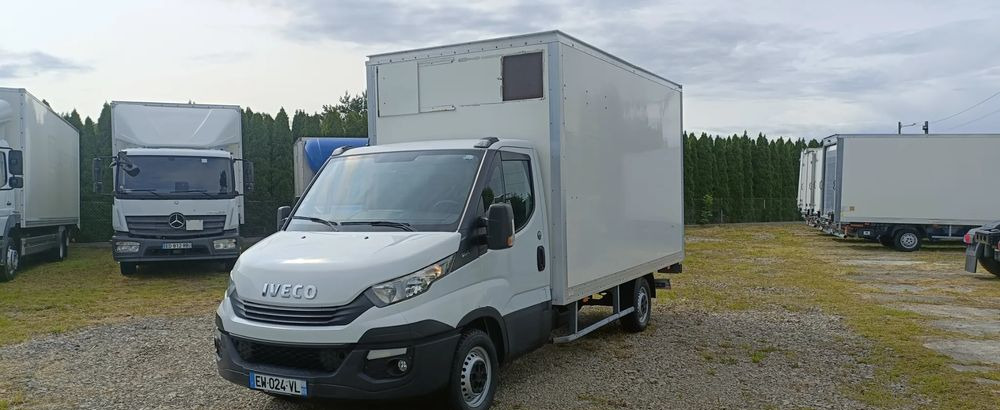 Iveco Daily 35S16 - Autoutilitară box: Foto 1 Iveco Daily 35S16 - Autoutilitară box: Foto 1