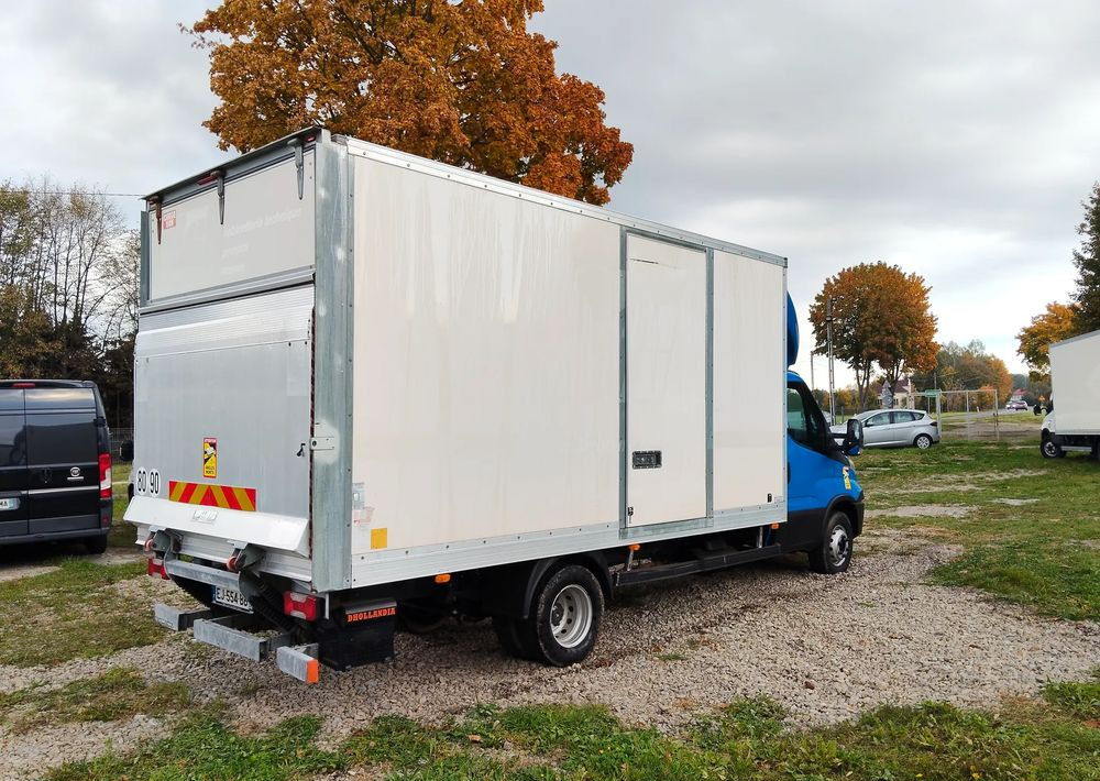Iveco Daily 70C18 - Camion furgon: Foto 3 Iveco Daily 70C18 - Camion furgon: Foto 3