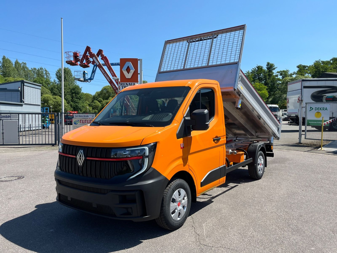 Renault Master mit JPM Dreiseitenkipper - Autoutilitară basculantă: Foto 1 Renault Master mit JPM Dreiseitenkipper - Autoutilitară basculantă: Foto 1