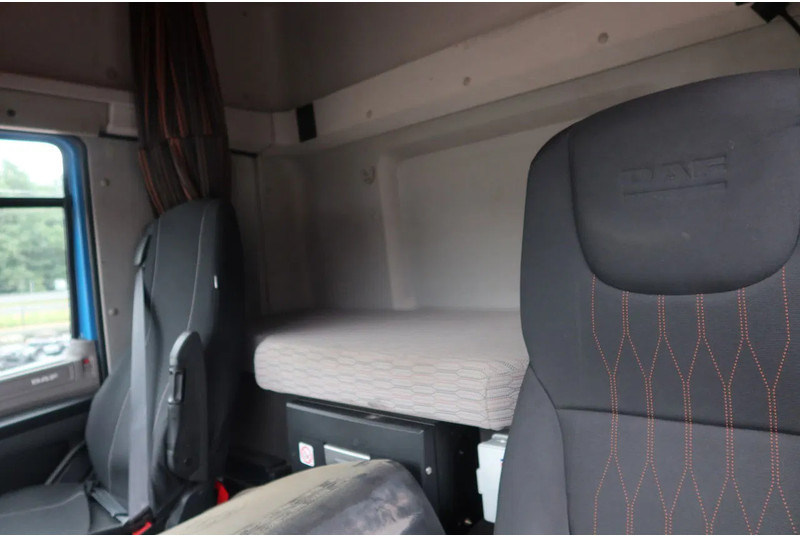 DAF CF 410 Bakwagen + Onderschuif klep - Camion furgon: Foto 5 DAF CF 410 Bakwagen + Onderschuif klep - Camion furgon: Foto 5