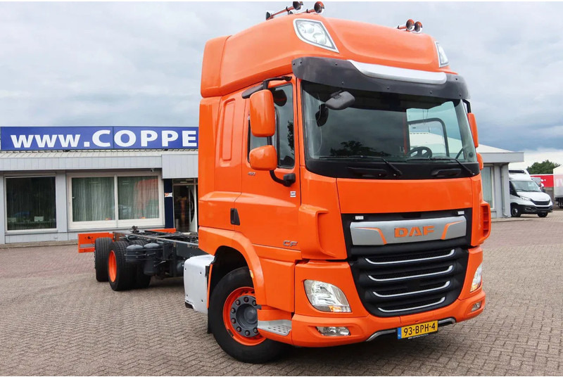 DAF CF 450 Chassis Cabine Slaap Cabine 2x Bed - Camion şasiu: Foto 2 DAF CF 450 Chassis Cabine Slaap Cabine 2x Bed - Camion şasiu: Foto 2