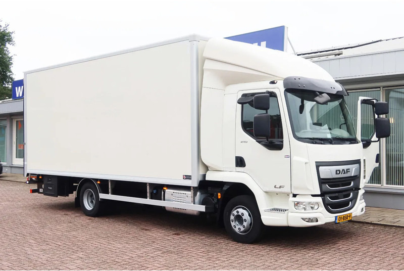 DAF LF 210 Bakwagen+ Dhollandia 1500 kg Comfort cabine - Camion furgon: Foto 2 DAF LF 210 Bakwagen+ Dhollandia 1500 kg Comfort cabine - Camion furgon: Foto 2