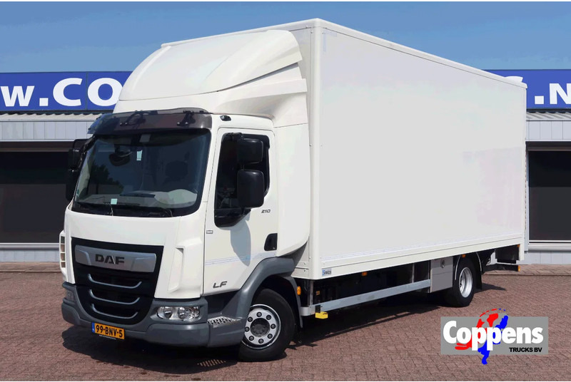 DAF LF 210 Bakwagen + Dhollandia klep 1500 kg - Camion furgon: Foto 1 DAF LF 210 Bakwagen + Dhollandia klep 1500 kg - Camion furgon: Foto 1