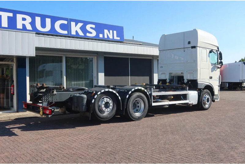 DAF XF 106.450 Wissellaadbaksysteem / Chassis - Camion transport containere/ Swap body: Foto 3 DAF XF 106.450 Wissellaadbaksysteem / Chassis - Camion transport containere/ Swap body: Foto 3