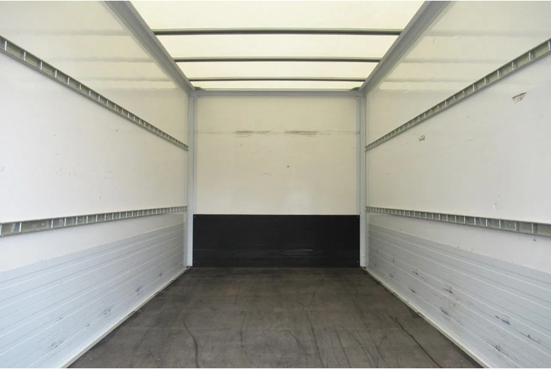 Iveco Daily 35C16 Bak + klep - Autoutilitară box: Foto 4 Iveco Daily 35C16 Bak + klep - Autoutilitară box: Foto 4