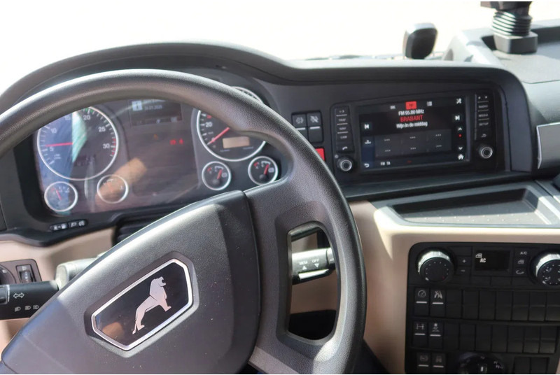 Camion furgon MAN TGL 12.250 Bakwagen + Laadklep DHollandia 2000 kg: Foto 9