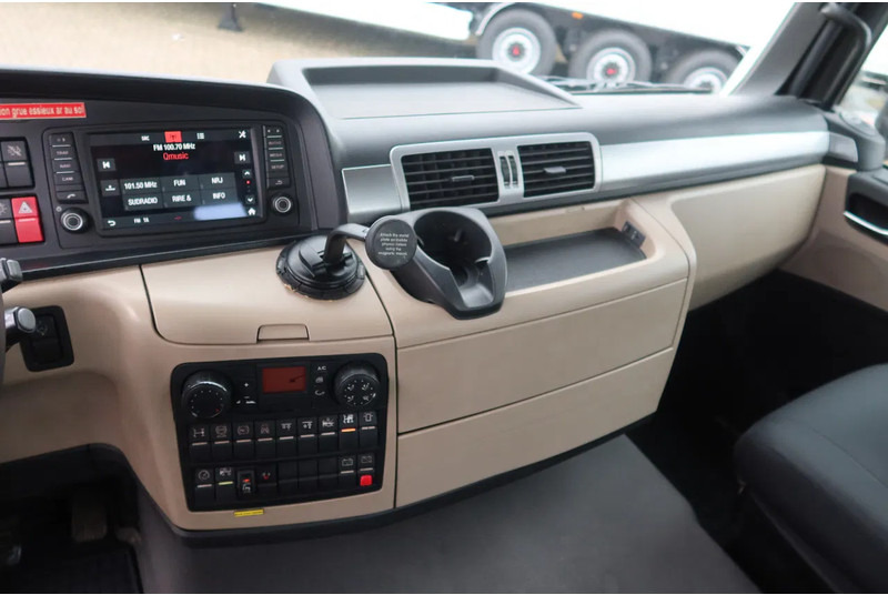 MAN TGS 35.360 Oprijwagen + HIAB 228 E3 Kraan 8x2 - Camion transport auto: Foto 5 MAN TGS 35.360 Oprijwagen + HIAB 228 E3 Kraan 8x2 - Camion transport auto: Foto 5