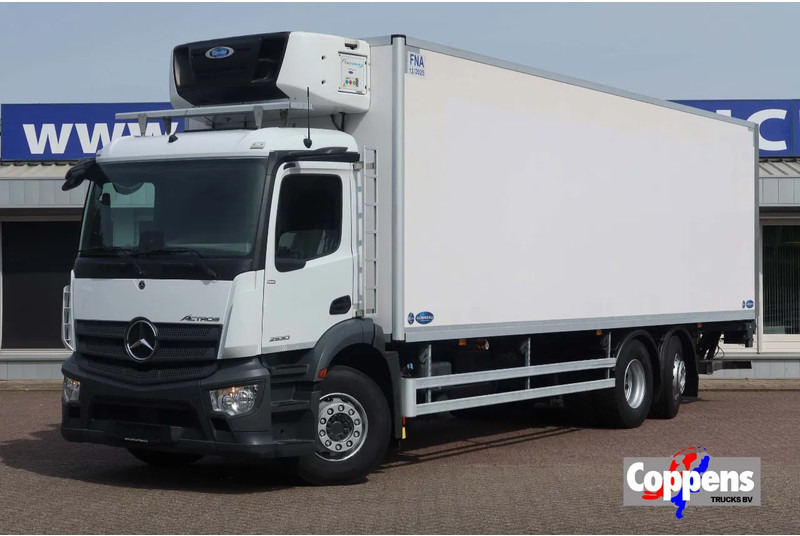 Mercedes-Benz 2530 L Koel / vries Carrier supra 1050 + klep 2500 kg - Camion frigider: Foto 1 Mercedes-Benz 2530 L Koel / vries Carrier supra 1050 + klep 2500 kg - Camion frigider: Foto 1