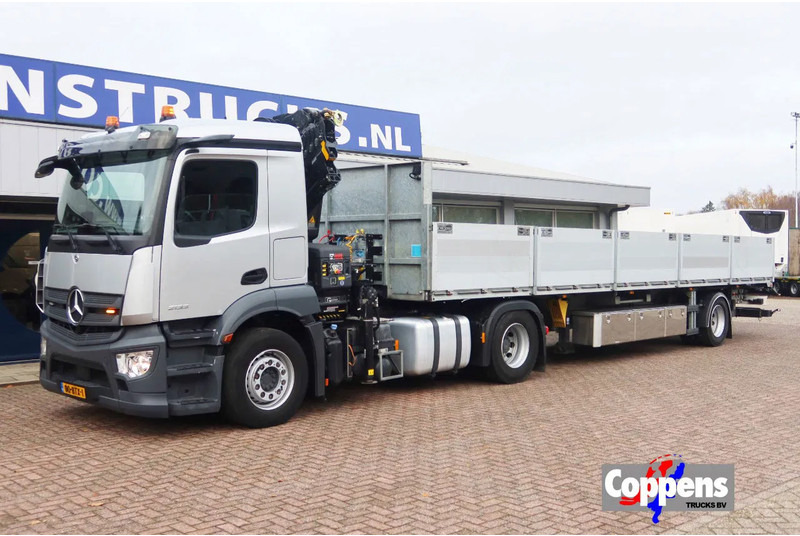 Mercedes-Benz Actros 2133 L Trekker + Hiab Kraan met City Trailer: OT-92-VD - Camion cu macara: Foto 1 Mercedes-Benz Actros 2133 L Trekker + Hiab Kraan met City Trailer: OT-92-VD - Camion cu macara: Foto 1