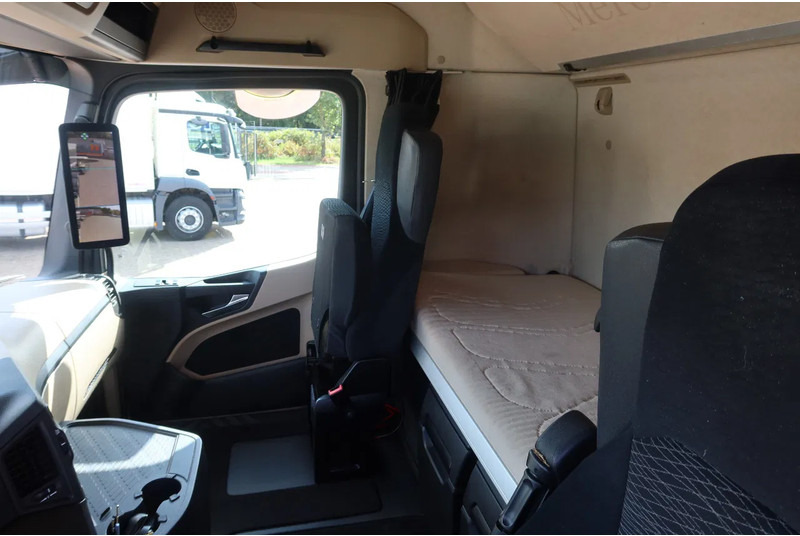 Mercedes-Benz Actros 2642 LL Chassis Cabine Giga space - Camion şasiu: Foto 5 Mercedes-Benz Actros 2642 LL Chassis Cabine Giga space - Camion şasiu: Foto 5